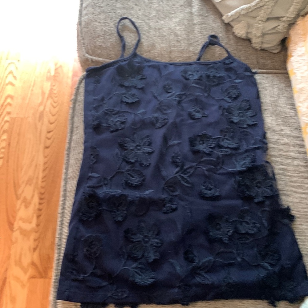 Navy blue XS Ann Taylor floral tank top with adjustable straps like new